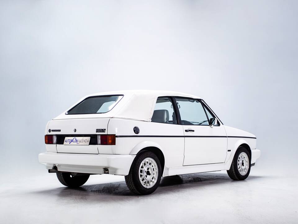 Image 15/37 of Volkswagen Golf Mk I Convertible 1.8 (1990)