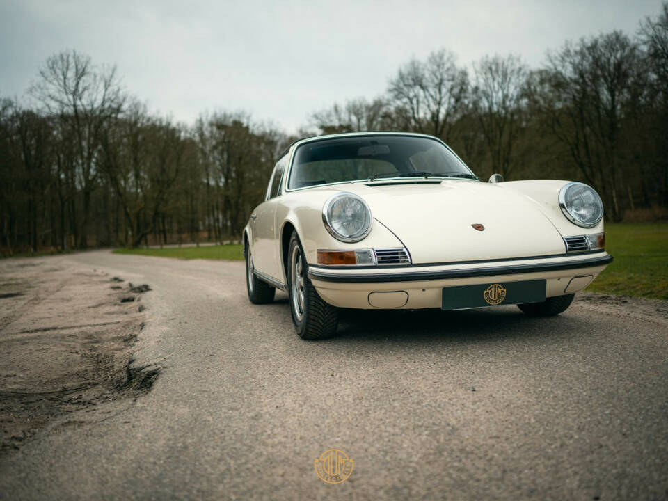 Image 33/50 of Porsche 911 2.4 T &quot;Ölklappe&quot; (1972)