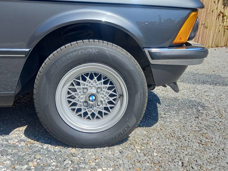 Afbeelding 11/21 van BMW 320&#x2F;6 (1981)