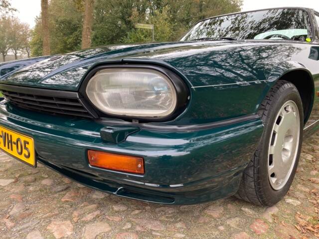 Image 7/47 of Jaguar XJS 6.0 V12 (1992)