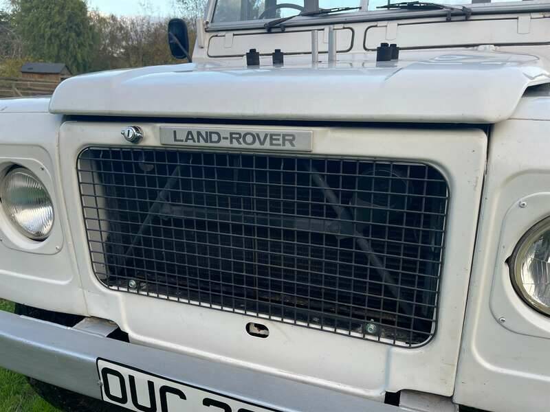 Bild 37/50 von Land Rover 109 (1983)