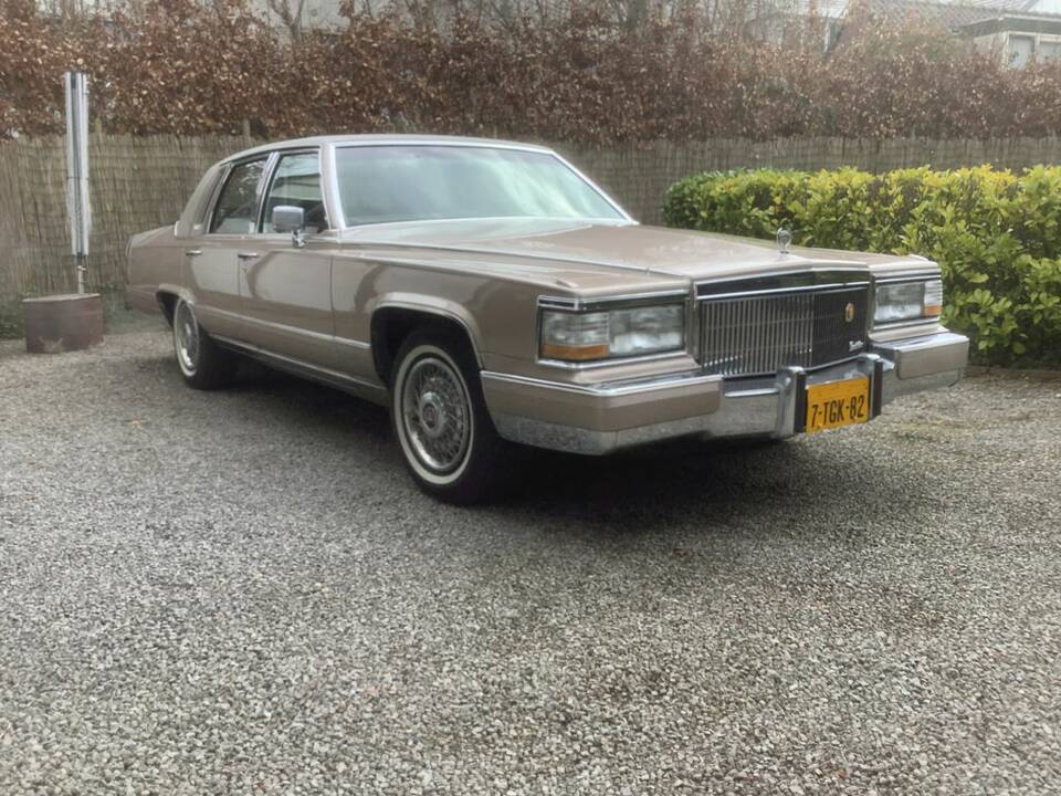 Bild 3/8 von Cadillac Brougham Elegance (1992)