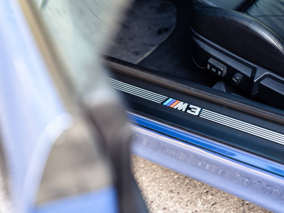 Image 23/42 of BMW M3 Sport Evo (1997)