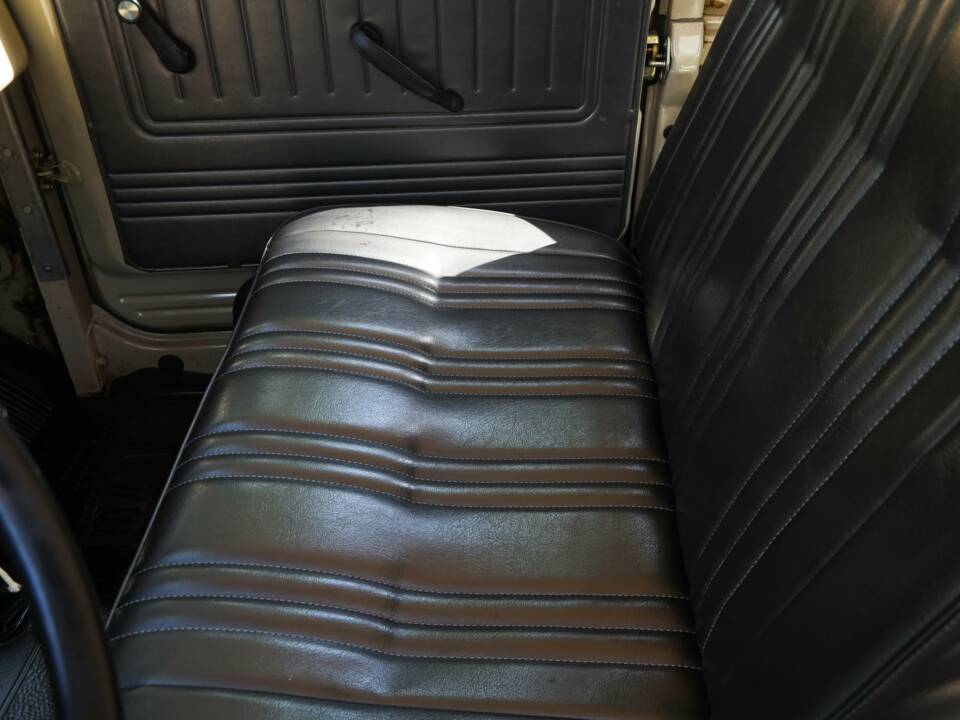 Bild 23/50 von Toyota Land Cruiser BJ 40 (1977)