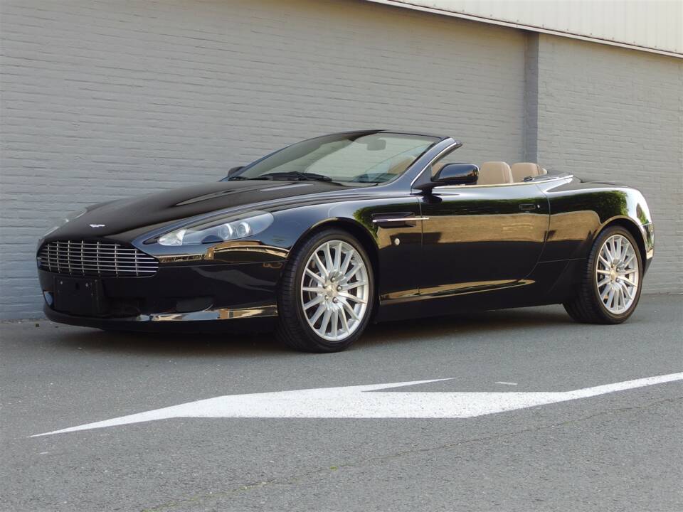 Bild 49/99 von Aston Martin DB 9 Volante (2006)