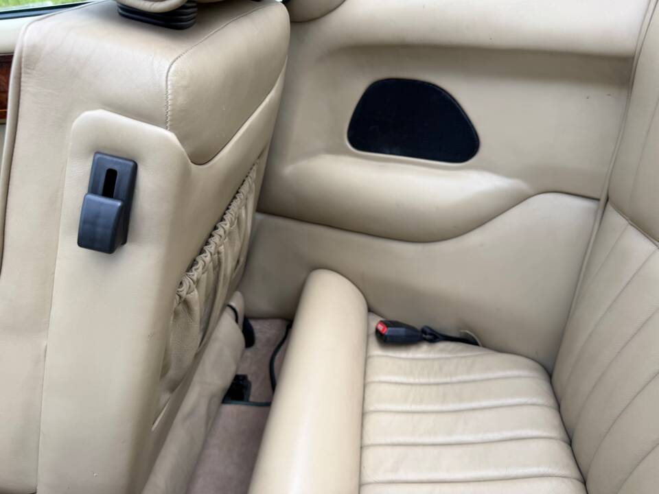 Afbeelding 25/51 van Aston Martin Virage Volante (1993)