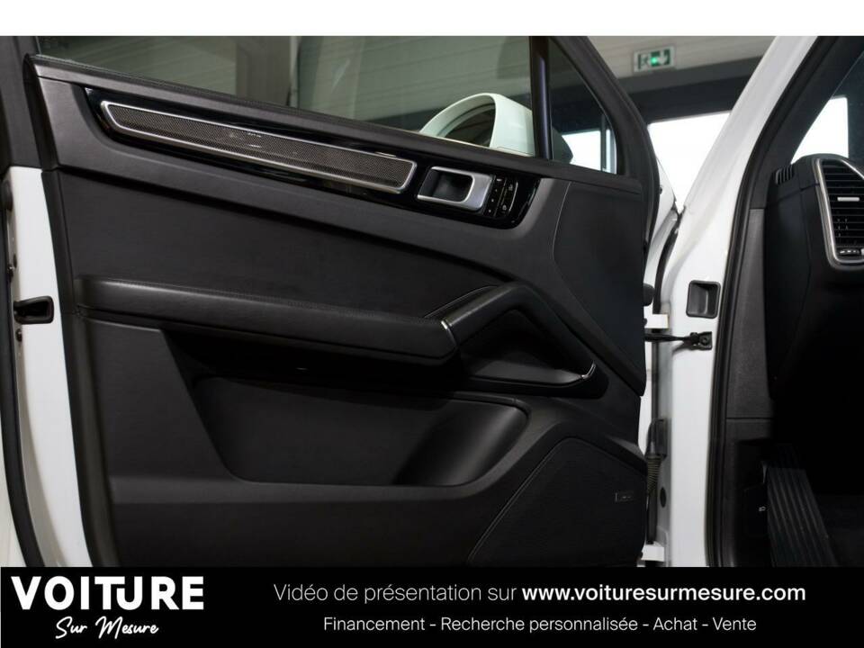 Imagen 24/29 de Porsche Cayenne E-Hybrid (2020)