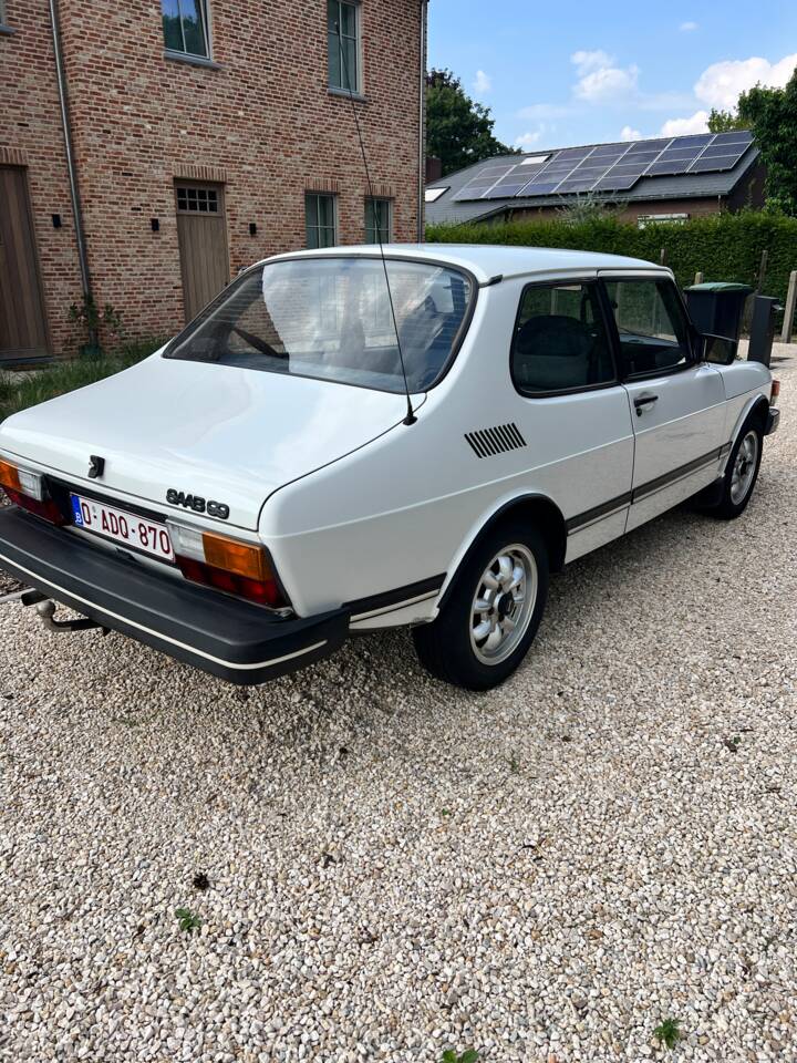 Afbeelding 11/51 van Saab 99 (1983)