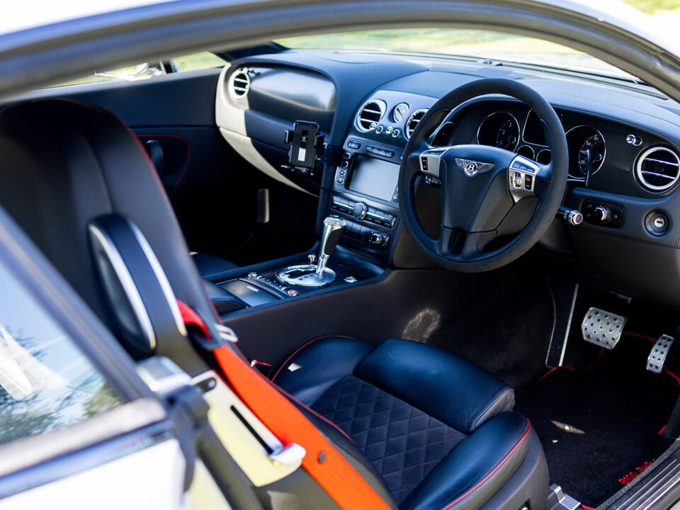 Image 4/46 of Bentley Continental Supersports (2010)