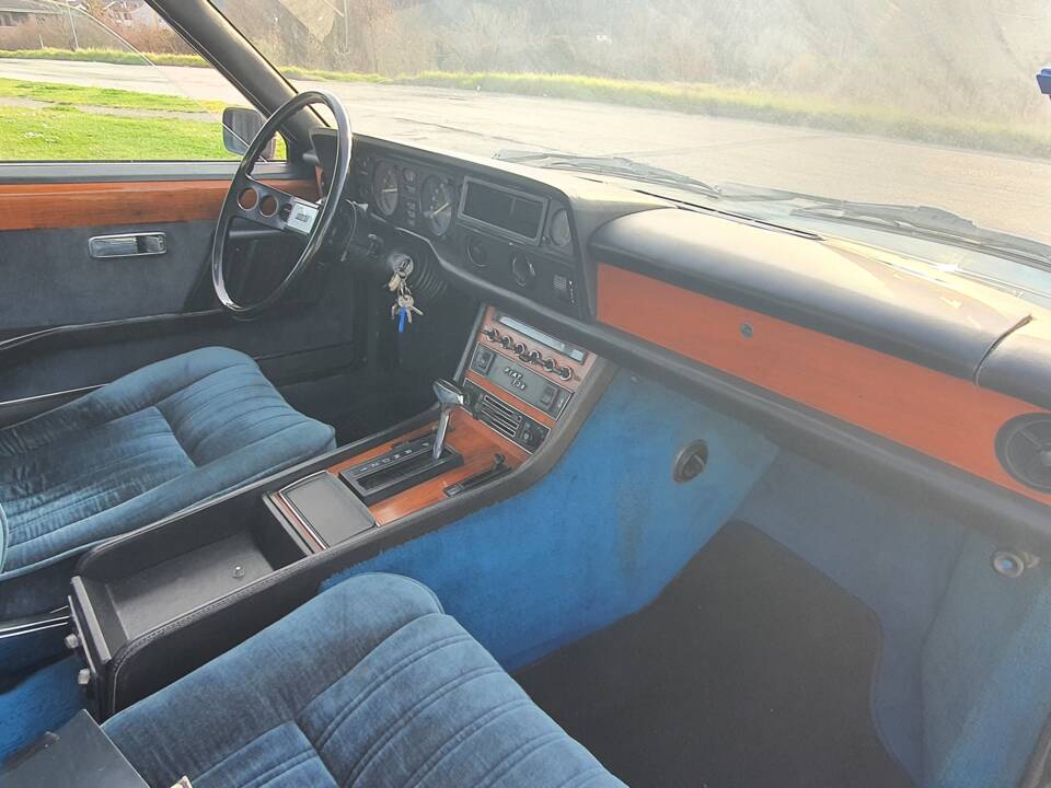 Bild 26/43 von FIAT 130 / 3200 (1975)