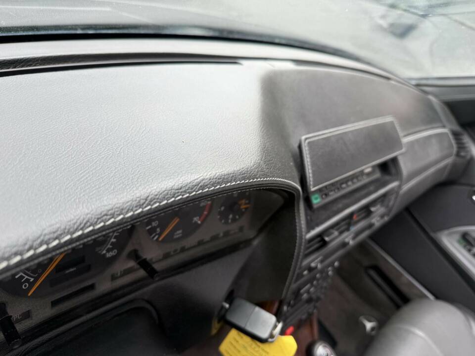 Image 34/50 de Mercedes-Benz SL 600 (1996)