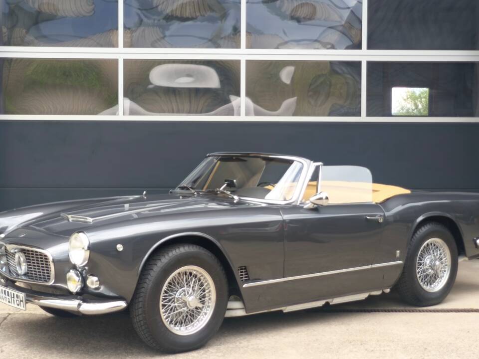 Afbeelding 1/14 van Maserati 3500 GT Spyder Vignale (1962)