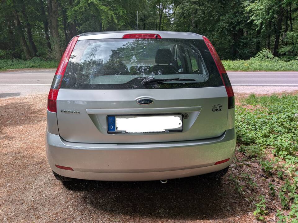 Bild 4/10 von Ford Fiesta 1.4 (2002)