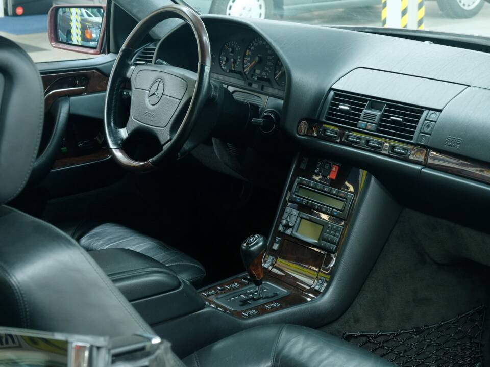Bild 24/50 von Mercedes-Benz CL 420 (1997)