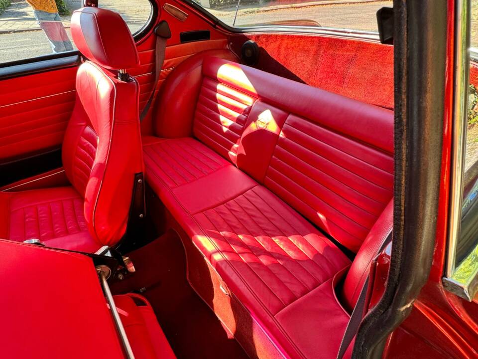Image 38/50 de Volvo 1800 E (1970)