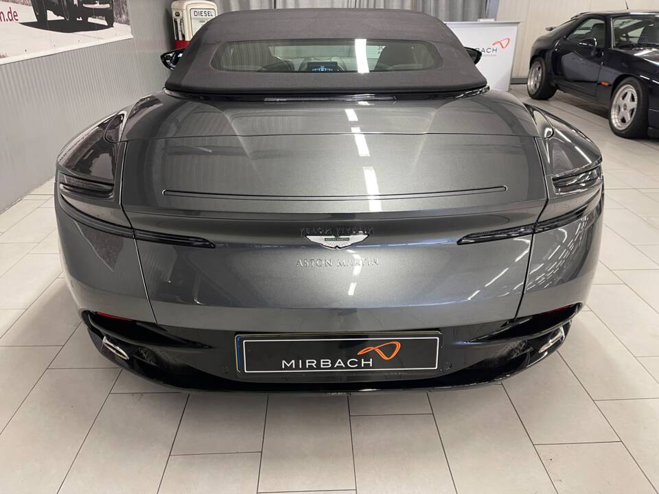 Afbeelding 7/18 van Aston Martin DB 11 Volante (2020)