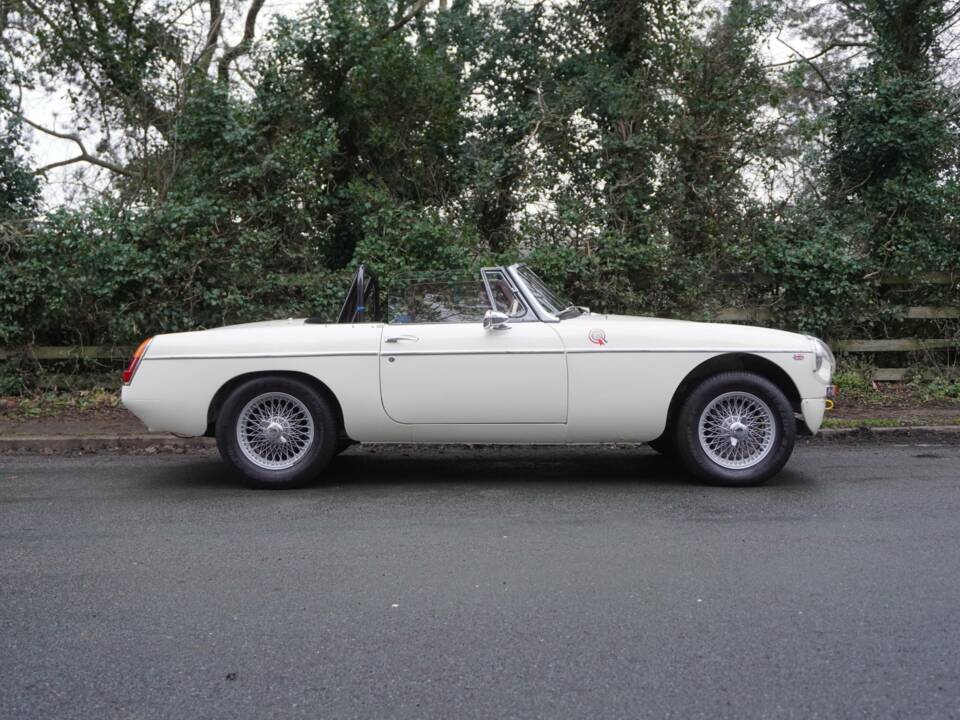 Image 7/17 de MG MGB (1964)
