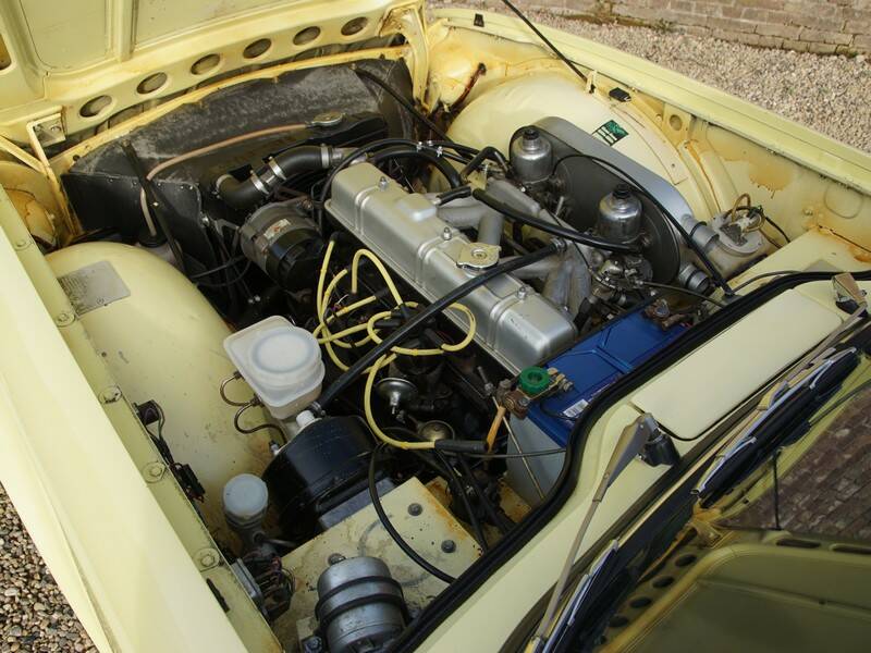 Image 11/50 of Triumph TR 6 (1971)