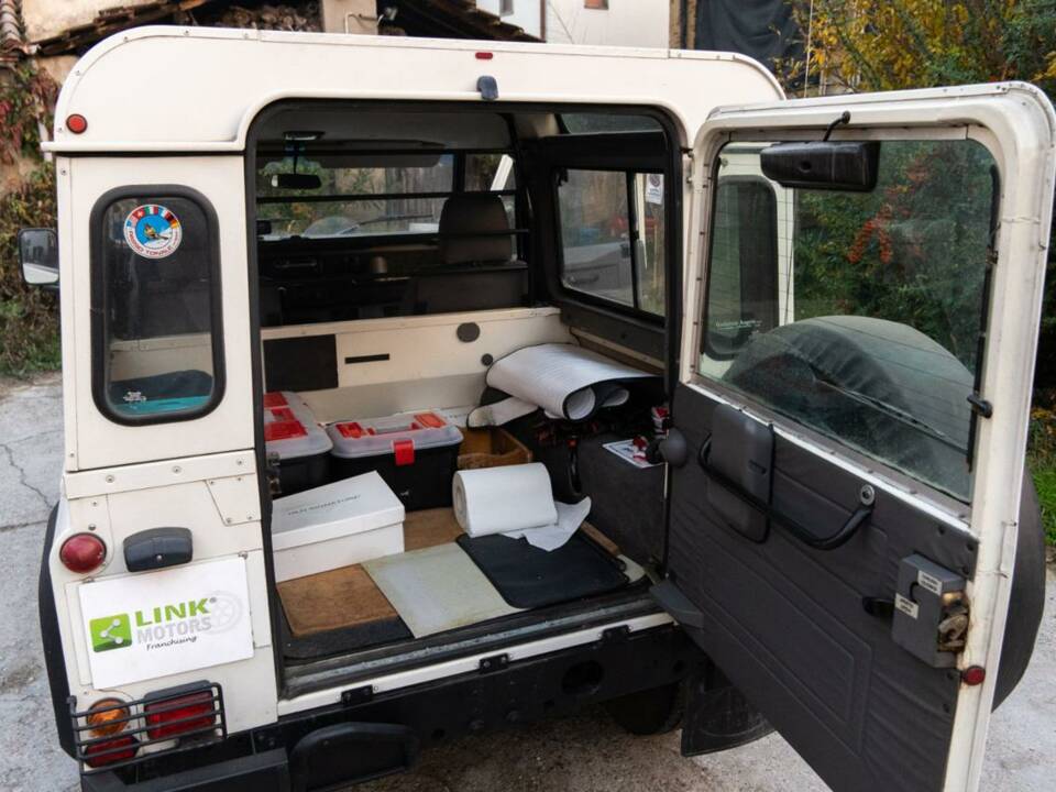 Afbeelding 7/23 van Land Rover Defender 90 Td5 (1999)