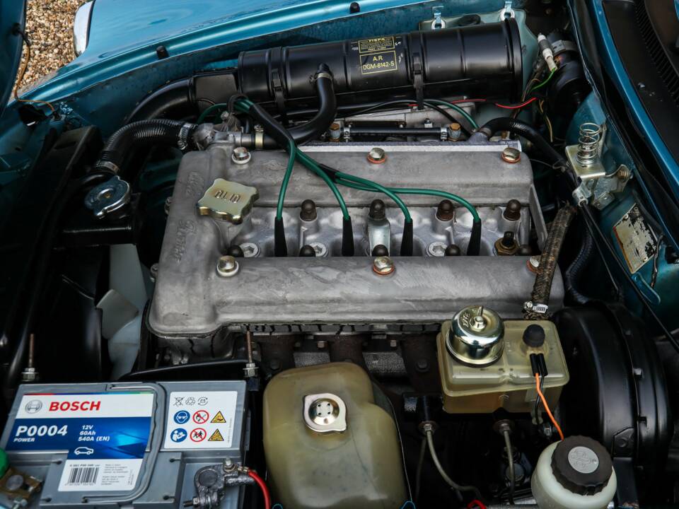 Image 41/50 of Alfa Romeo 2000 Spider Veloce (1981)