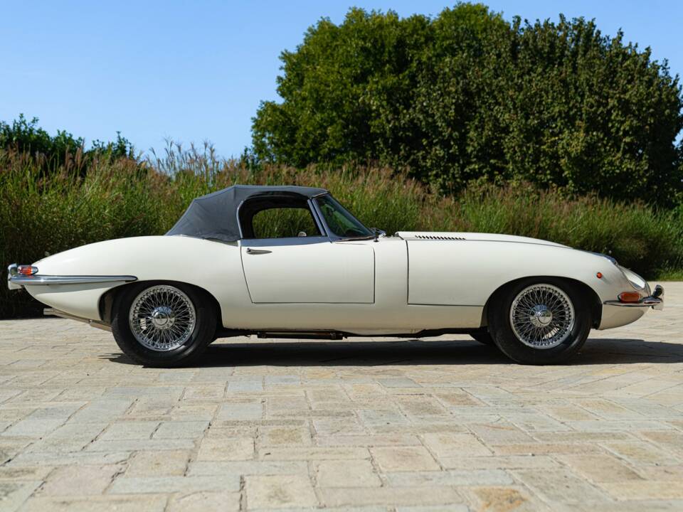 Bild 6/50 von Jaguar E-Type (1968)
