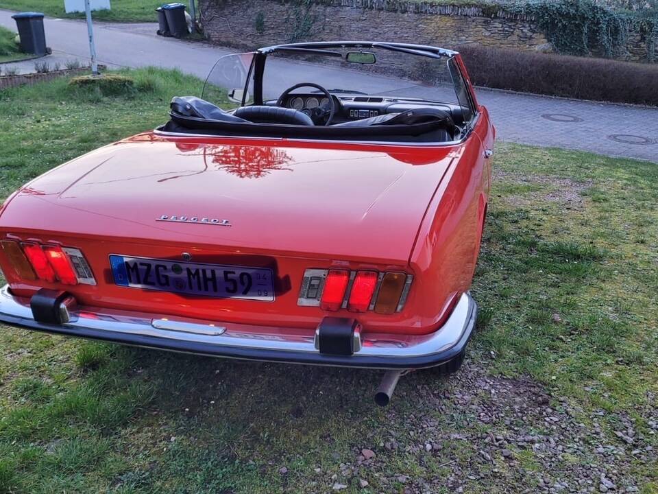 Image 4/4 of Peugeot 504 Convertible (1971)