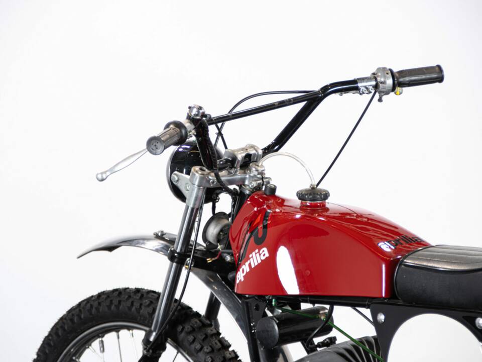 Immagine 12/49 di Aprilia Scarabeo 50 (1972)