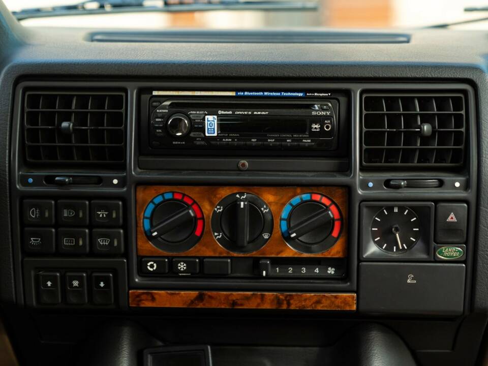 Image 41/50 of Land Rover Range Rover 4.2 LSE (1994)