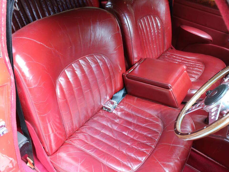 Image 10/21 of Jaguar Mk II 3.8 (1965)