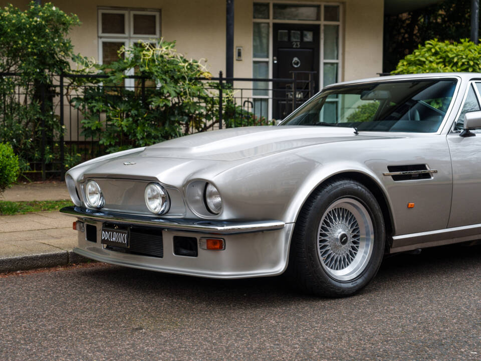 Afbeelding 9/30 van Aston Martin V8 Vantage X-Pack (1987)