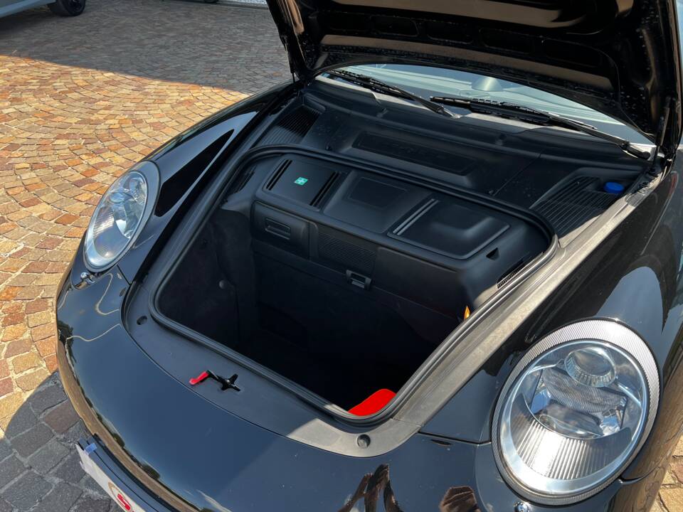 Bild 27/27 von Porsche 911 Carrera 4 GTS (2011)