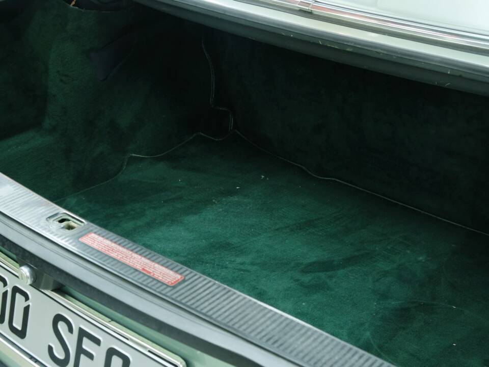 Bild 15/50 von Mercedes-Benz 500 SEC (1988)