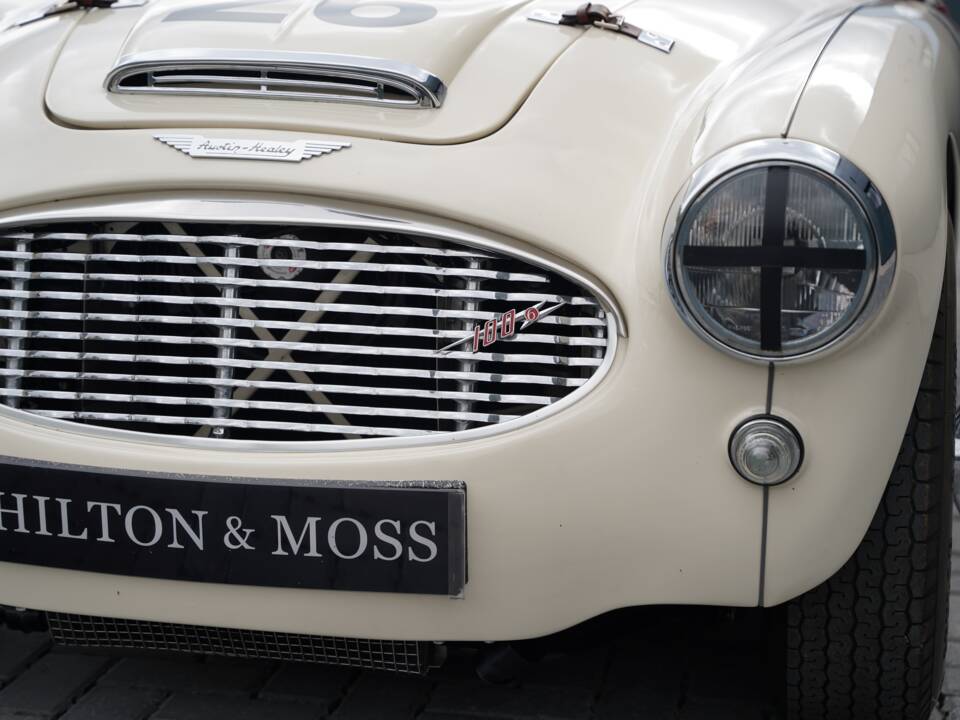 Image 30/50 of Austin-Healey 100&#x2F;6 (BN6) (1958)