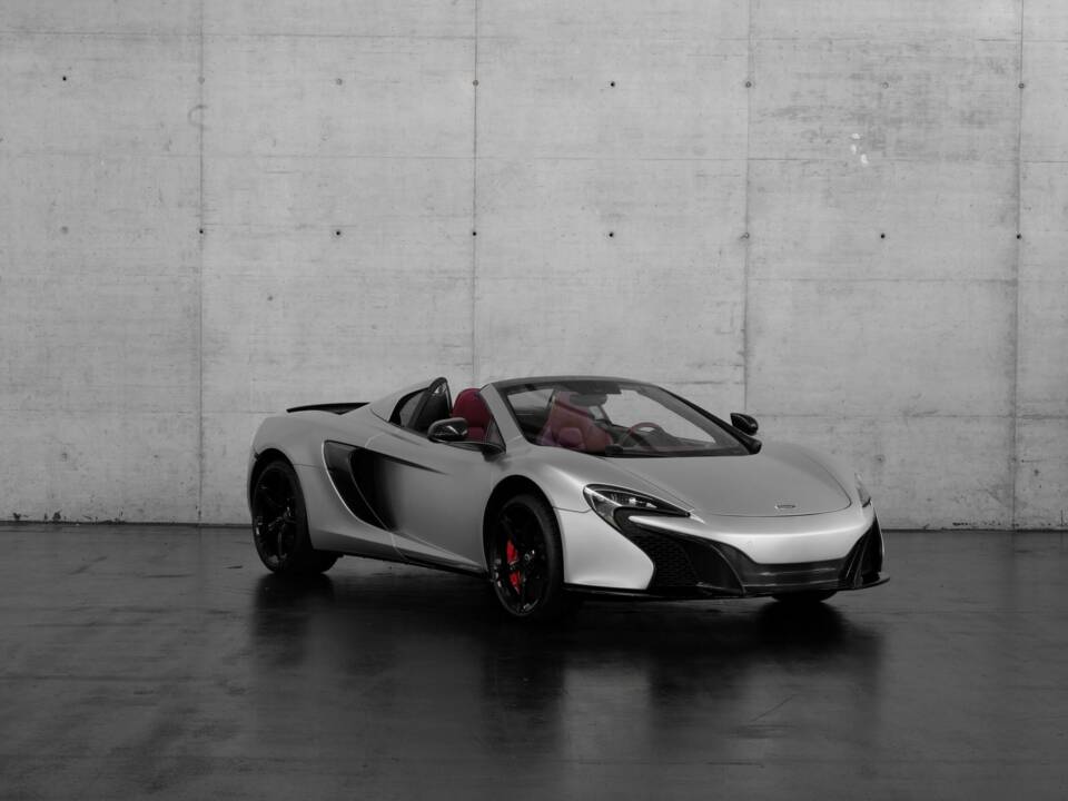 Bild 10/50 von McLaren 650S Spider (2016)