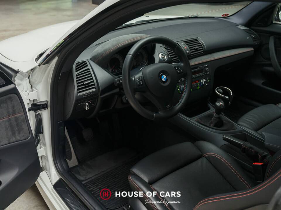 Image 15/25 of BMW 1 Series M Coupé (2011)