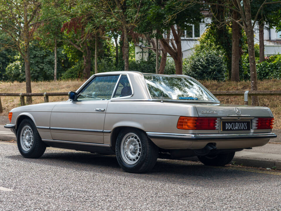 Image 4/23 of Mercedes-Benz 380 SL (1985)