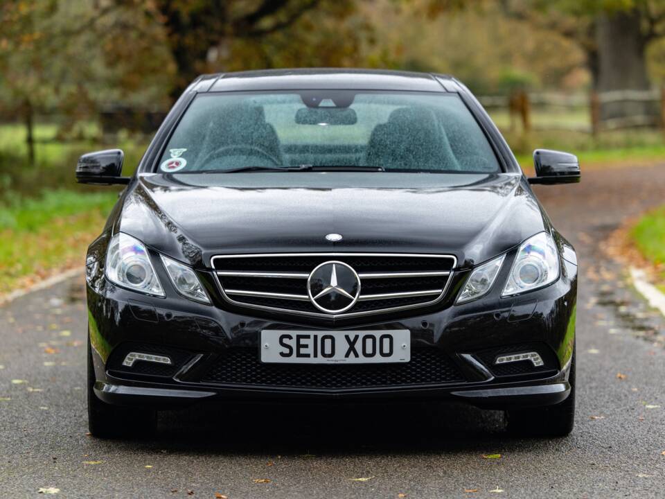 Bild 6/44 von Mercedes-Benz E 500 (2010)
