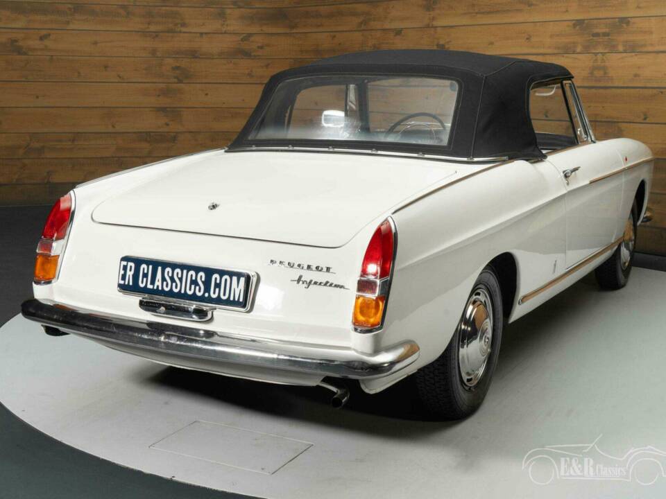Imagen 10/19 de Peugeot 404 Cabriolet (1966)