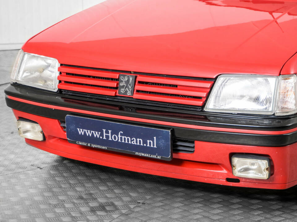 Image 18/50 of Peugeot 205 GTi 1.6 (1986)