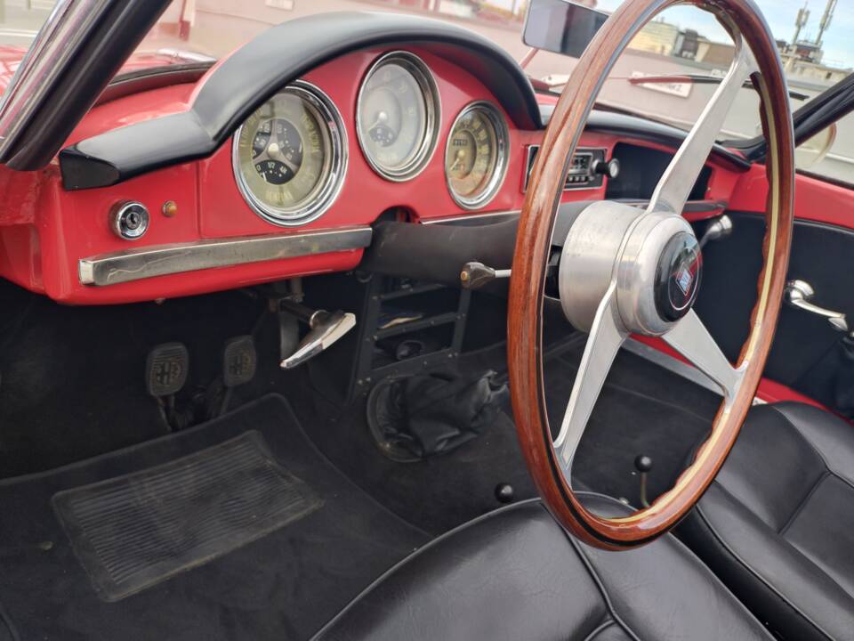 Image 6/8 of Alfa Romeo Giulietta Spider (1958)