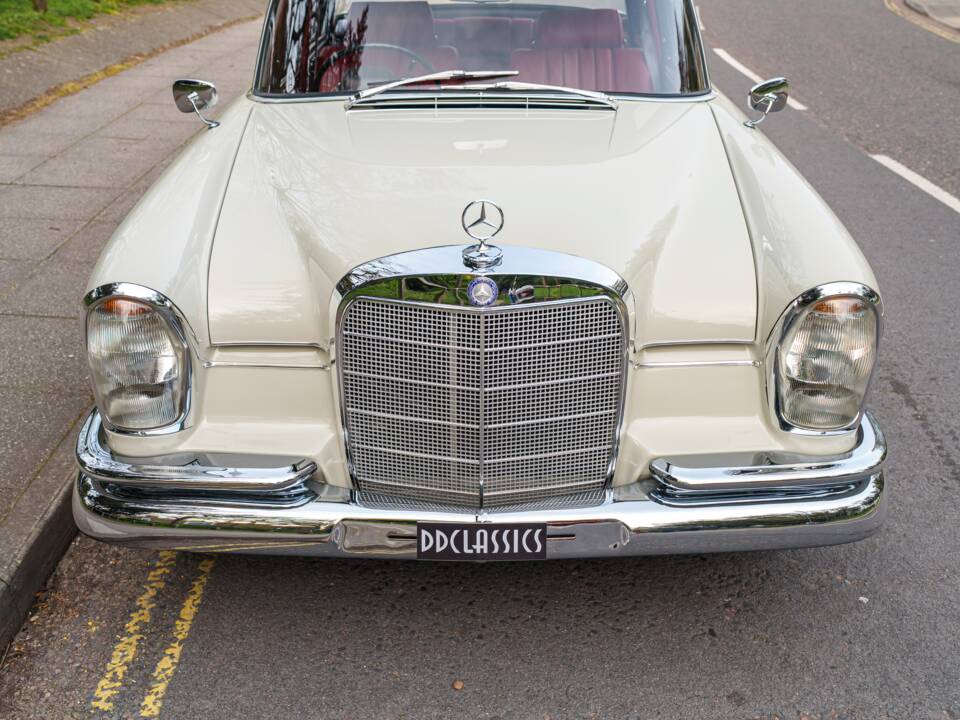Bild 7/33 von Mercedes-Benz 300 SE (1965)
