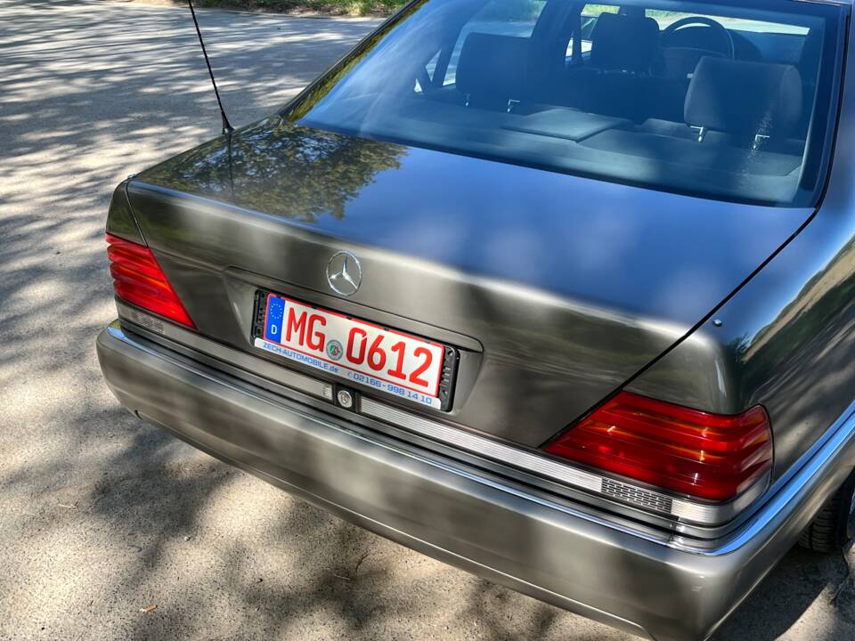Image 36/44 of Mercedes-Benz 400 SEL (1992)