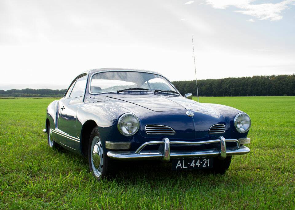 Image 3/8 of Volkswagen Karmann Ghia 1600 (1970)
