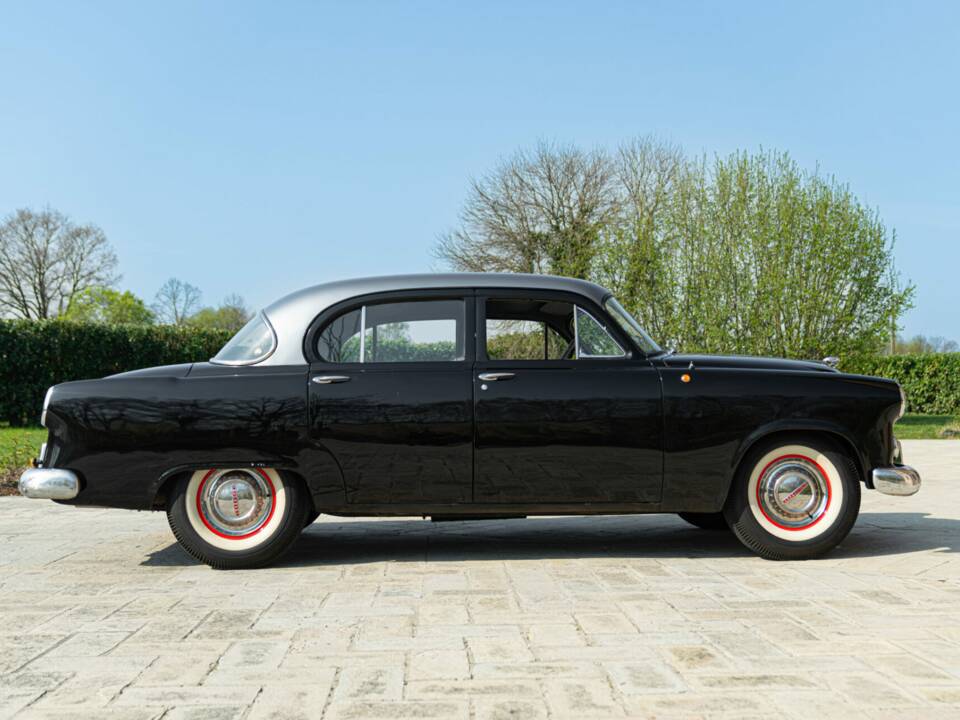 Image 4/50 of Dodge Coronet "Red Ram" (1953)