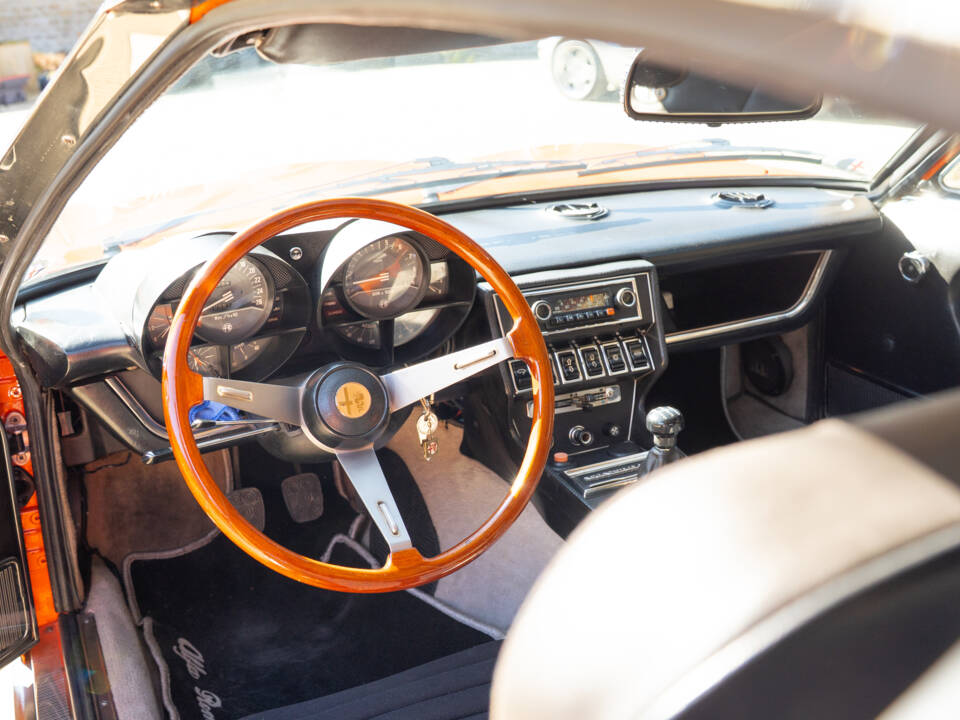 Bild 27/36 von Alfa Romeo Montreal (1971)