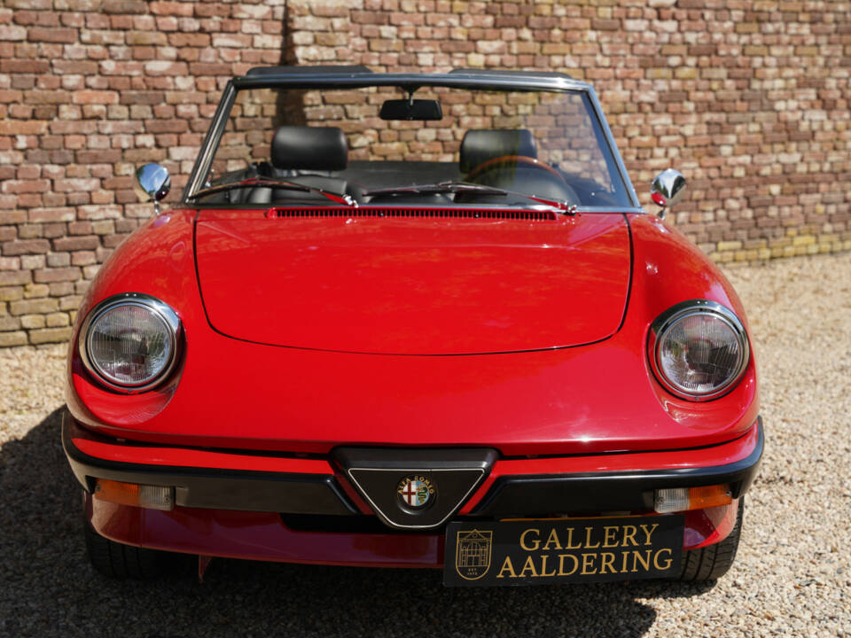 Image 35/50 of Alfa Romeo 2.0 Spider (1990)