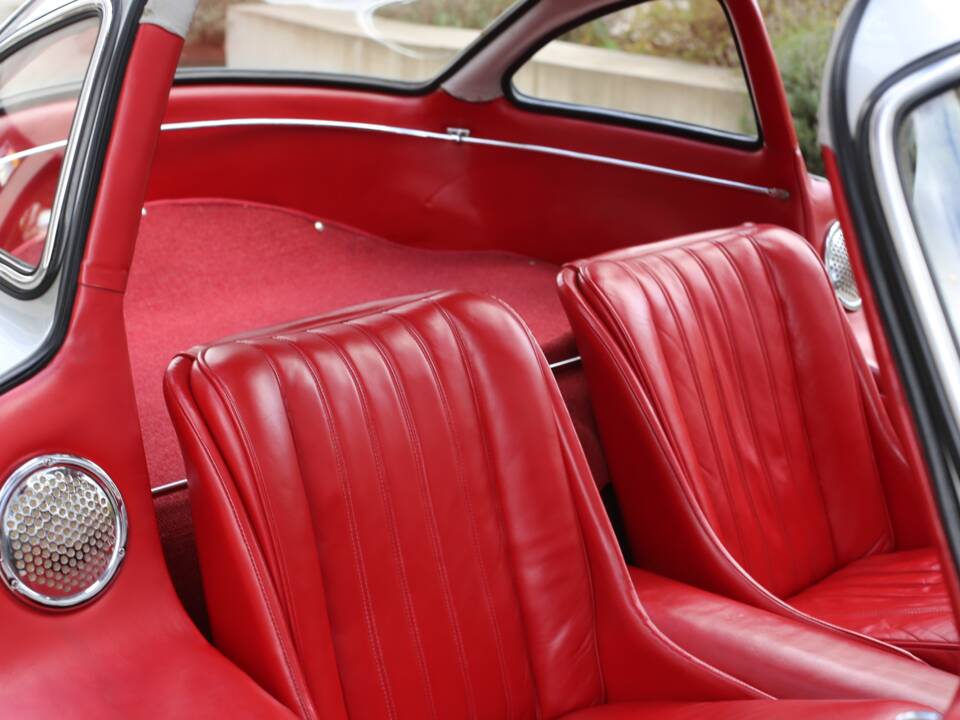Image 21/37 of Mercedes-Benz 300 SL "Gullwing" (1954)