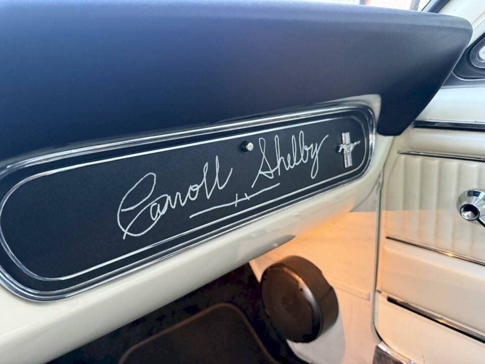 Image 19/36 of Ford Mustang 390 GTA (1966)