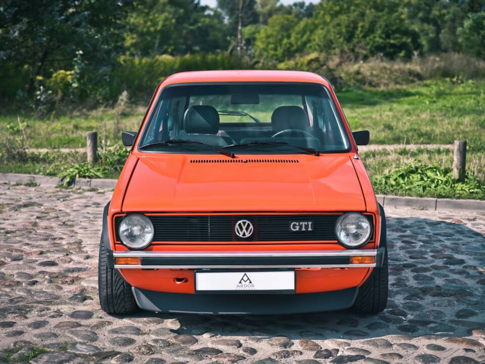 Bild 5/49 von Volkswagen Golf I GTI 1.6 (1979)