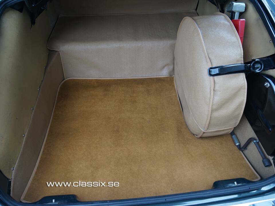 Bild 33/33 von Jaguar 420 G (1970)